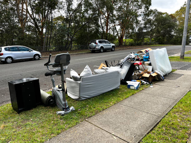 Professional waste removal service improving property cleanliness and appearance<br />
